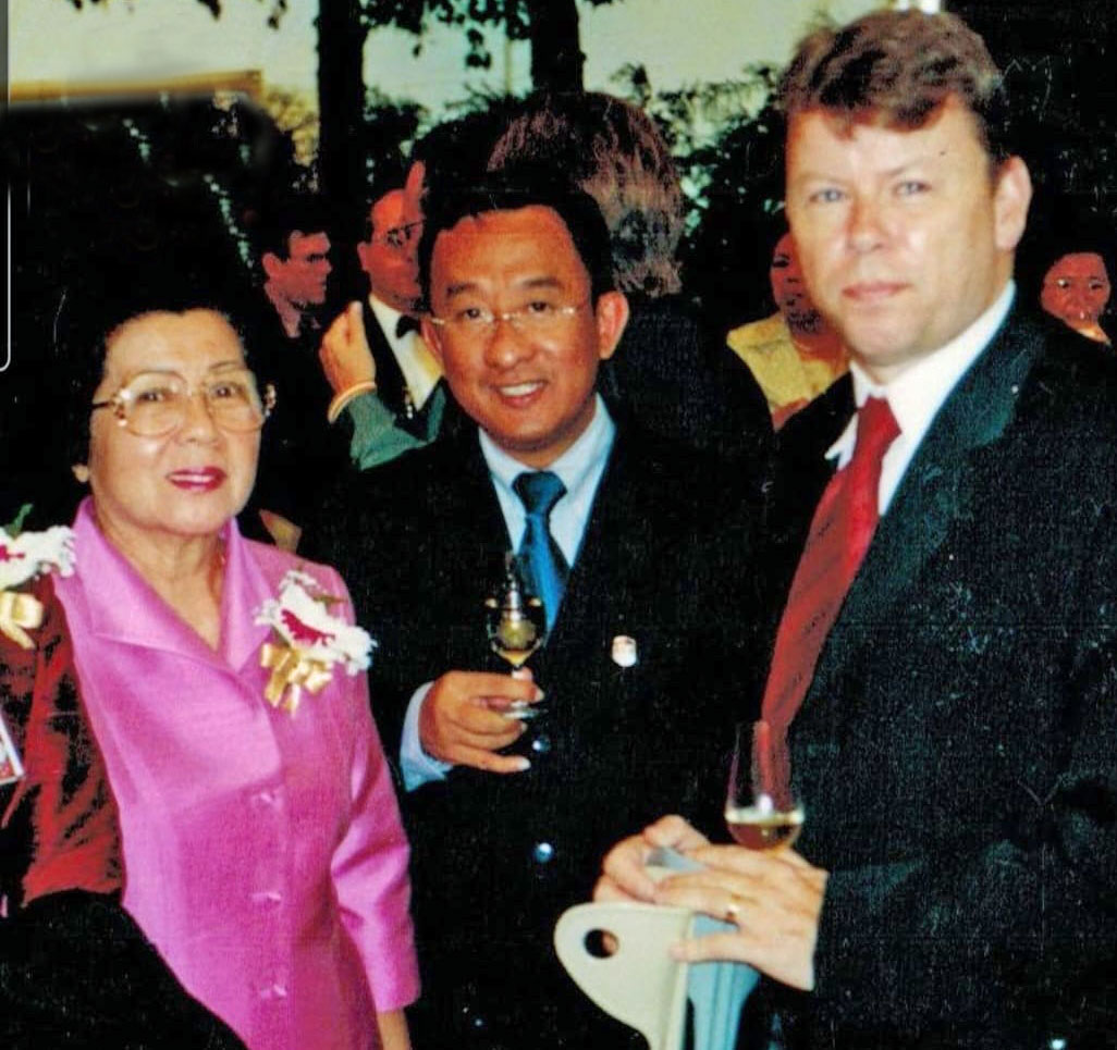 Left to right: Professor Emeritus Parttraporn Isarangkura, MD, DSc; Triroj Krutvecho, current Secretary General of the National Hemophilia Foundation of Thailand; and Brian O’Mahony, Chief Executive of the Irish Haemophilia Society.
